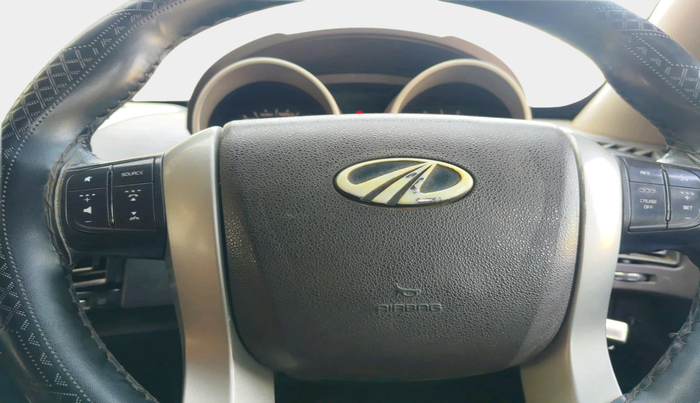 2012 Mahindra XUV500 W8, Diesel, Manual, 2,46,518 km, interior