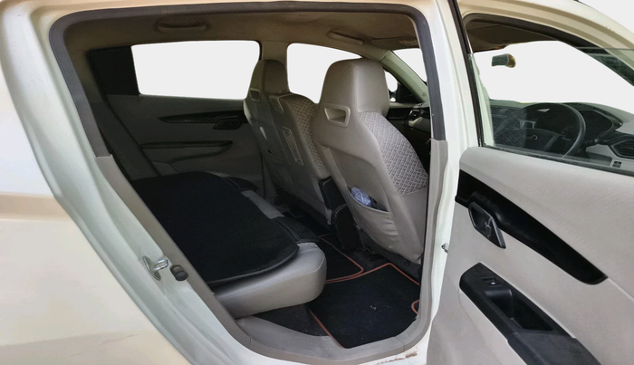 2016 Mahindra Kuv100 K4 PLUS 6 STR, Petrol, Manual, 75,747 km, interior