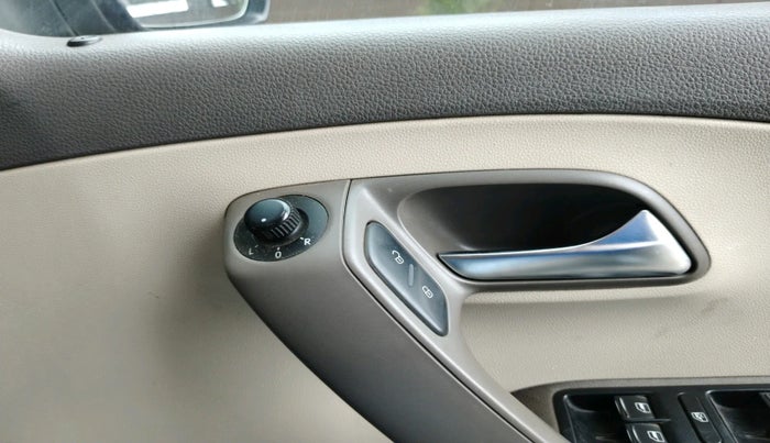 2011 Volkswagen Vento COMFORTLINE DIESEL 1.6, Diesel, Manual, 1,39,607 km, interior