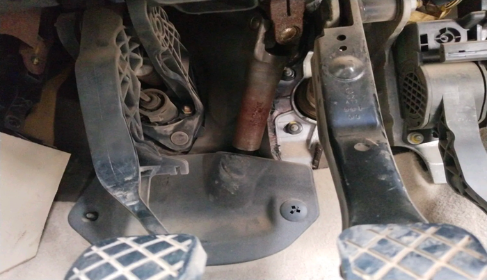 2011 Volkswagen Vento COMFORTLINE DIESEL 1.6, Diesel, Manual, 1,39,607 km, interior