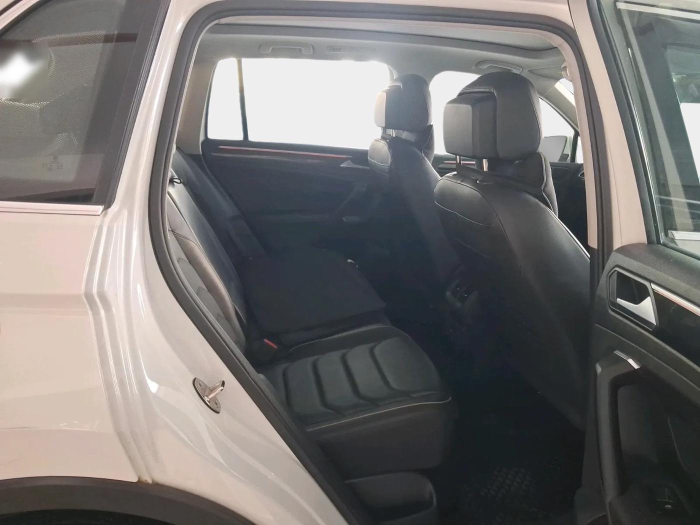 2022 Volkswagen TIGUAN ELEGANCE 2.0 TSI DSG, Petrol, Automatic, 36,763 km, interior