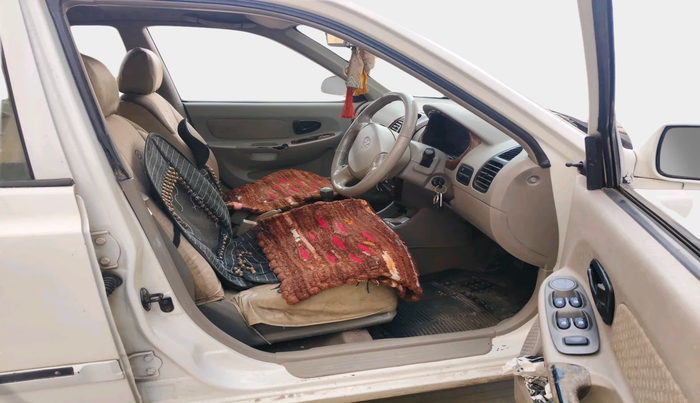 2010 Hyundai Accent GLE, Petrol, Manual, 1,06,723 km, interior