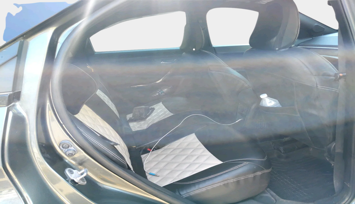 2023 Tata NEXON FEARLESS SUNROOF AMT DUAL TONE 1.5 DIESEL, Diesel, Automatic, 43,398 km, interior