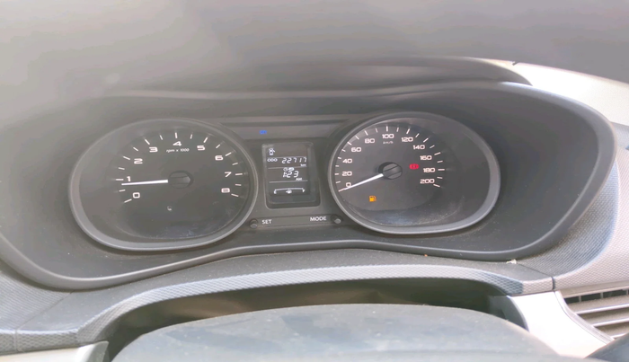 2017 Tata NEXON XT PETROL, Petrol, Manual, 22,717 km, interior