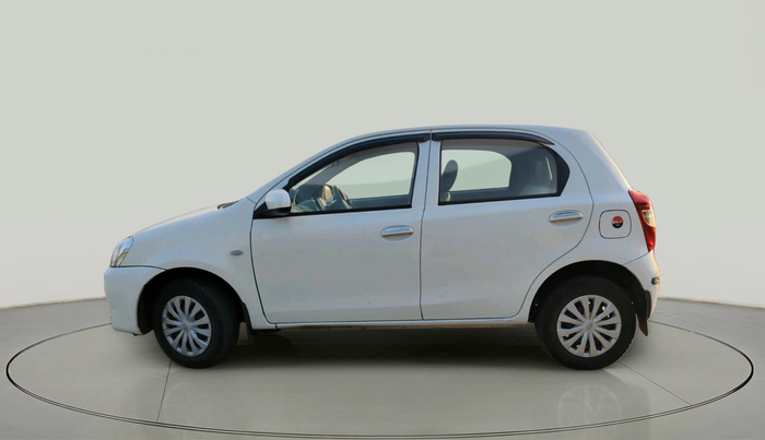 2015 Toyota Etios Liva GD, Diesel, Manual, 1,15,314 km, exterior