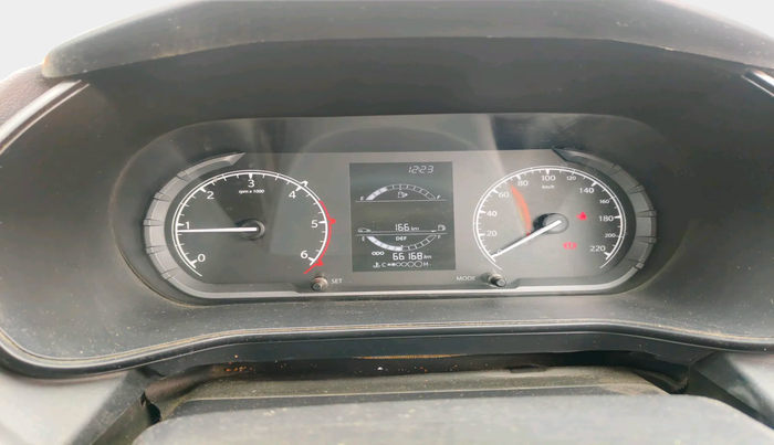 2022 Tata Harrier XE 2.0L KRYOTEC, Diesel, Manual, 66,168 km, interior