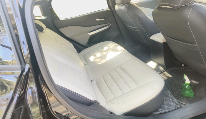 2024 Nissan MAGNITE XL, Petrol, Manual, 6,690 km, interior