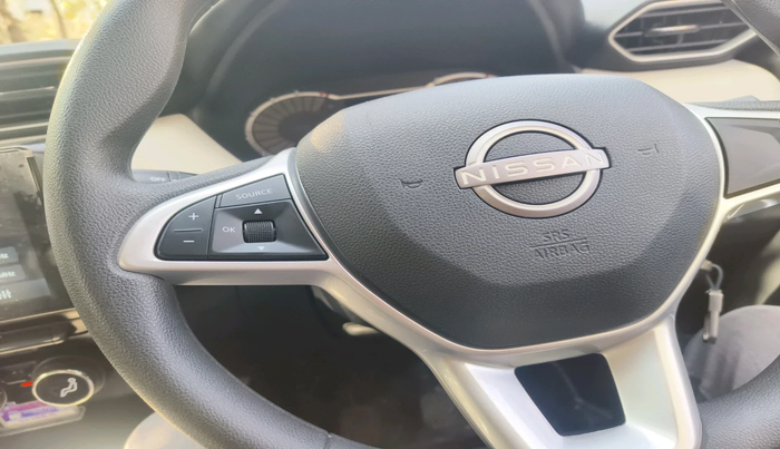 2024 Nissan MAGNITE XL, Petrol, Manual, 6,690 km, interior