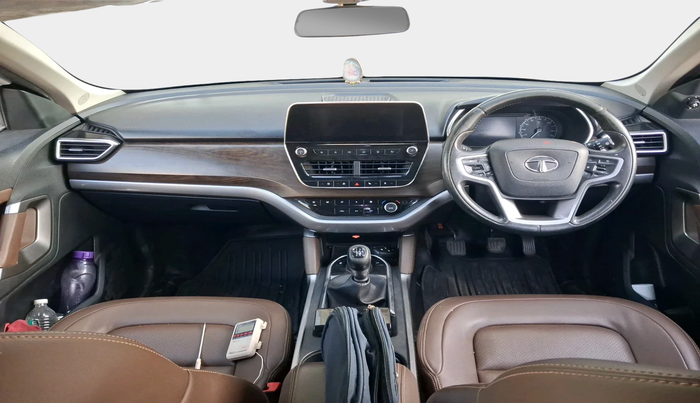 2019 Tata Harrier XZ 2.0L, Diesel, Manual, 1,00,566 km, interior