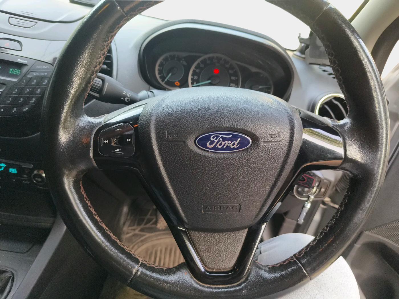 2017 Ford New Figo TITANIUM1.5 DIESEL, Diesel, Manual, 1,23,000 km, interior