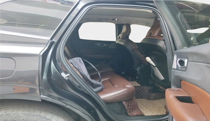 2018 Volvo XC 60 D5 INSCRIPTION, Diesel, Automatic, 45,695 km, interior