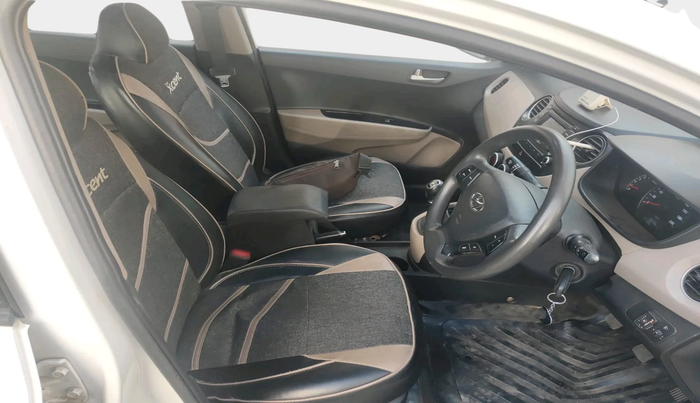 2015 Hyundai Xcent SX 1.2, Petrol, Manual, 1,14,188 km, interior