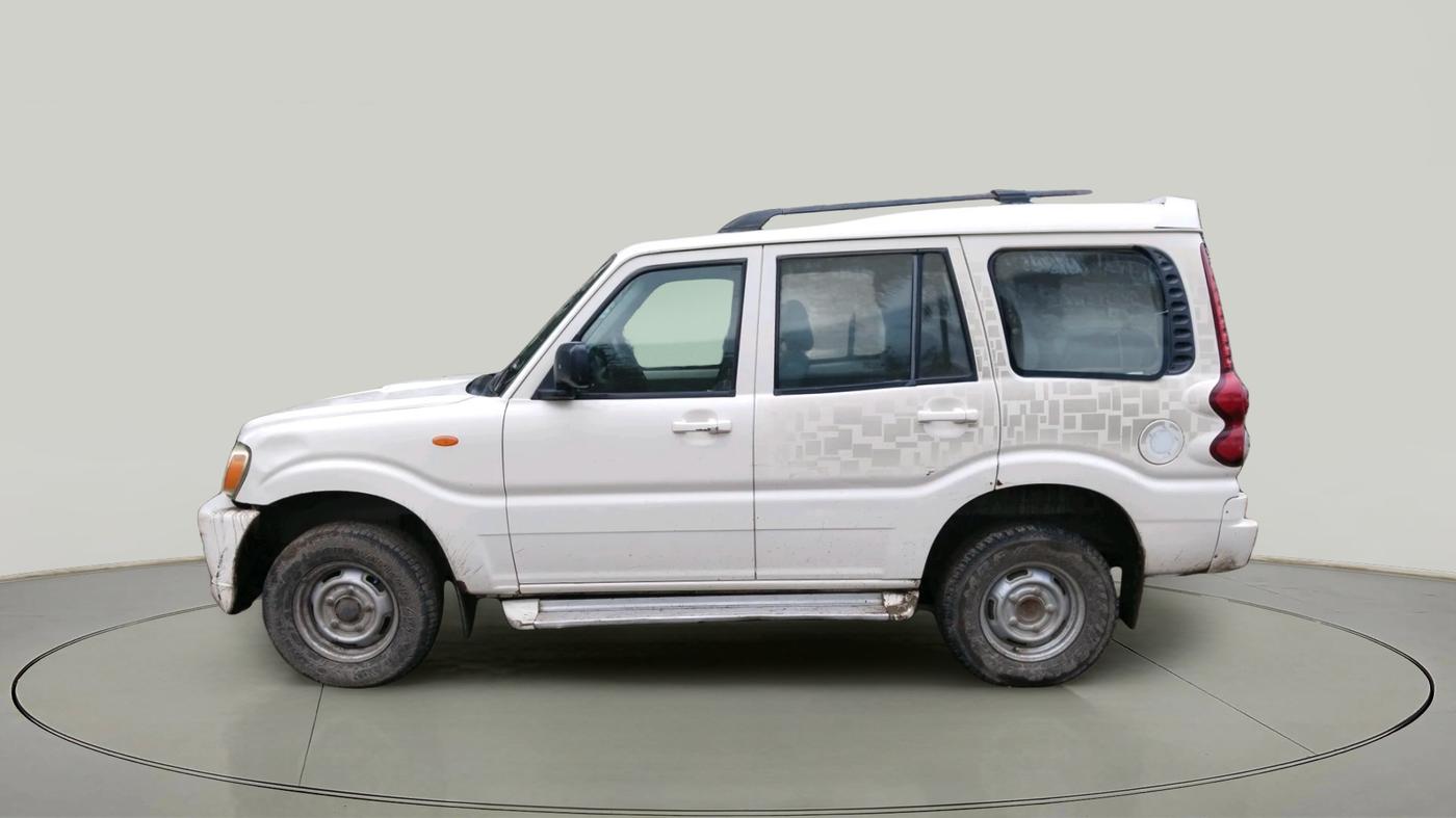 2011 Mahindra Scorpio EX M2DI, Diesel, Manual, 1,50,828 km, exterior
