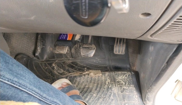 2011 Mahindra Scorpio EX M2DI, Diesel, Manual, 1,50,828 km, interior