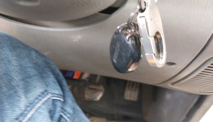 2011 Mahindra Scorpio EX M2DI, Diesel, Manual, 1,50,828 km, interior