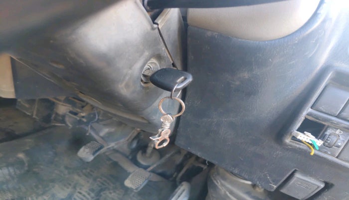 2015 Maruti Eeco 5 STR WITH A/C+HTR, Petrol, Manual, 74,374 km, interior