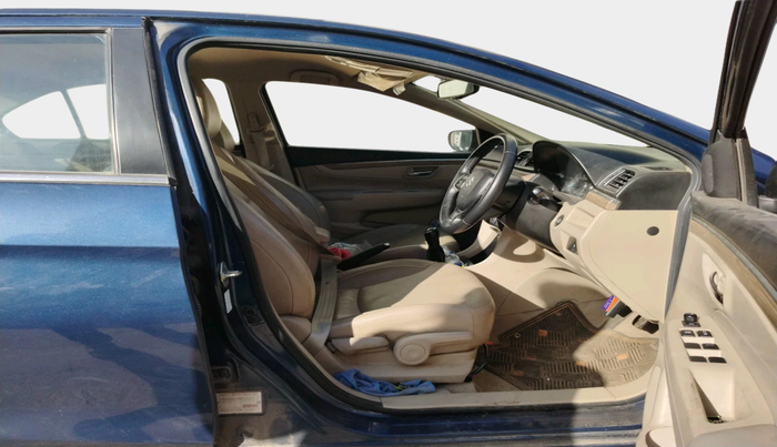 2018 Maruti Ciaz ALPHA 1.5 SHVS PETROL, Petrol, Manual, 29,936 km, interior