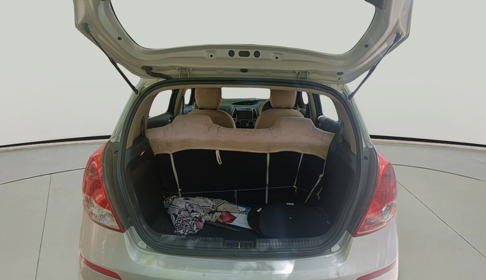 2012 Hyundai i20 MAGNA 1.2, Petrol, Manual, 82,200 km, exterior