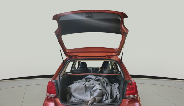 2014 Volkswagen Polo HIGHLINE1.5L, Diesel, Manual, 1,20,073 km, exterior