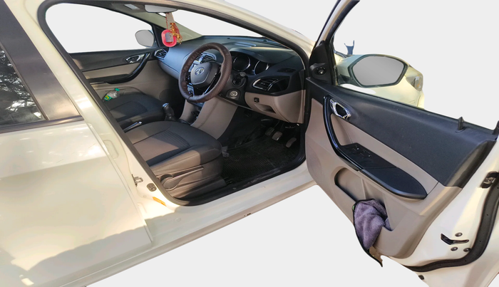 2018 Tata Tiago XZ PETROL, Petrol, Manual, 1,97,976 km, interior