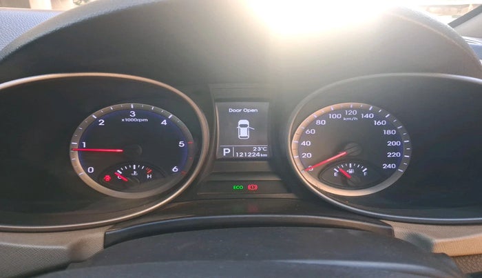 2014 Hyundai Santa Fe 2 WD AT, Diesel, Automatic, 1,21,224 km, interior