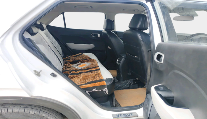 2024 Hyundai VENUE S(O) 1.2, Petrol, Manual, 6,455 km, interior