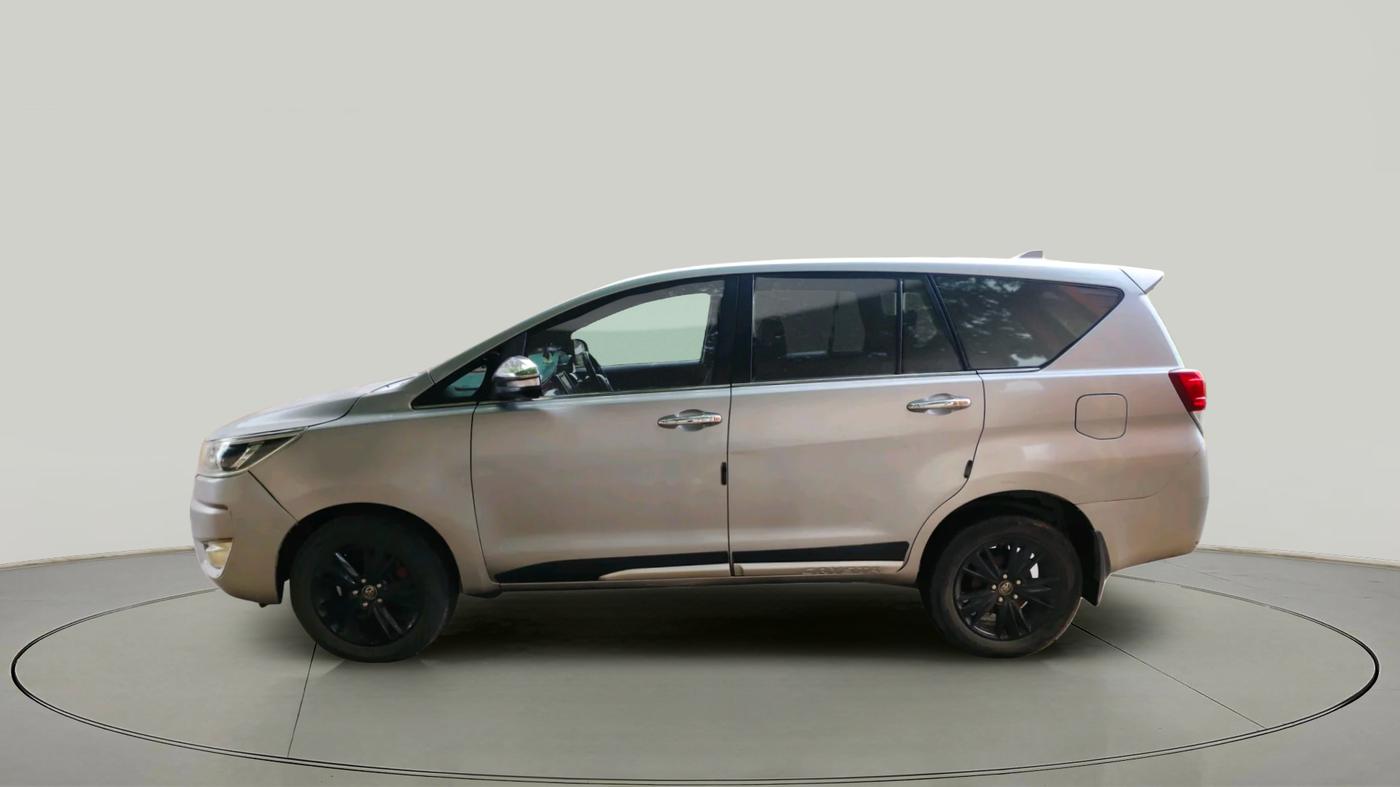 2016 Toyota Innova Crysta 2.8 ZX AT 7 STR, Diesel, Automatic, 1,45,749 km, exterior