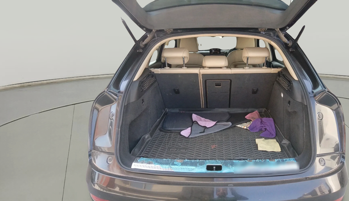 2017 Audi Q3 30 TDI PREMIUM PLUS, Diesel, Automatic, 1,62,022 km, exterior