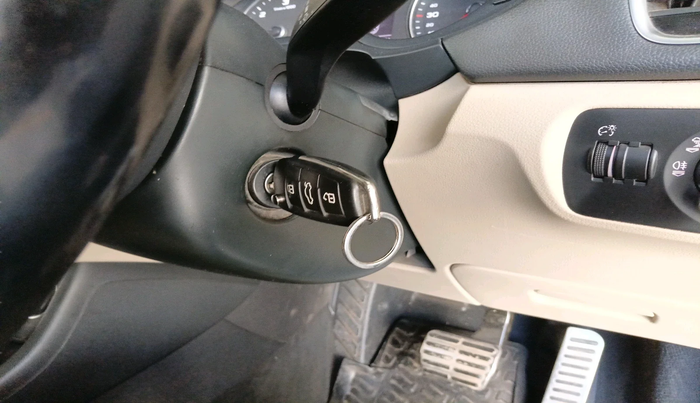 2017 Audi Q3 30 TDI PREMIUM PLUS, Diesel, Automatic, 1,62,022 km, interior