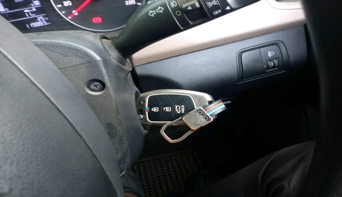 2019 Hyundai Elite i20 SPORTZ PLUS 1.2, Petrol, Manual, 1,19,883 km, interior