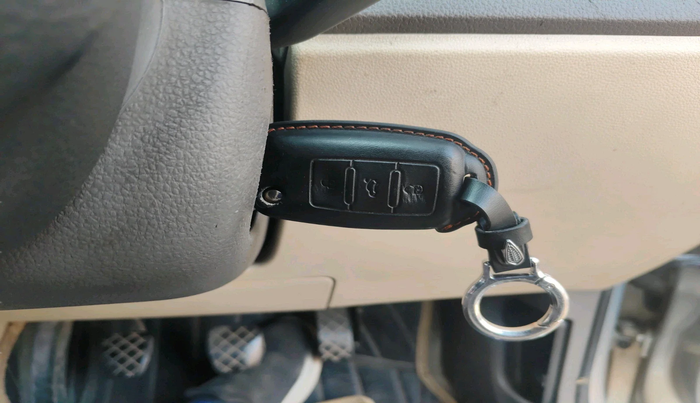 2013 Volkswagen Vento COMFORTLINE DIESEL 1.6, Diesel, Manual, 1,56,099 km, interior