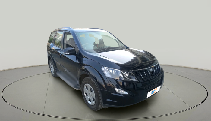 2017 Mahindra XUV500 W6, Diesel, Manual, 76,127 km, exterior