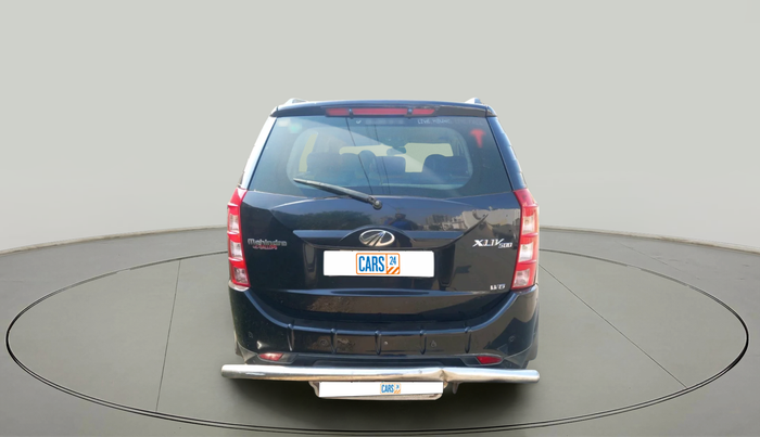 2017 Mahindra XUV500 W6, Diesel, Manual, 76,127 km, exterior