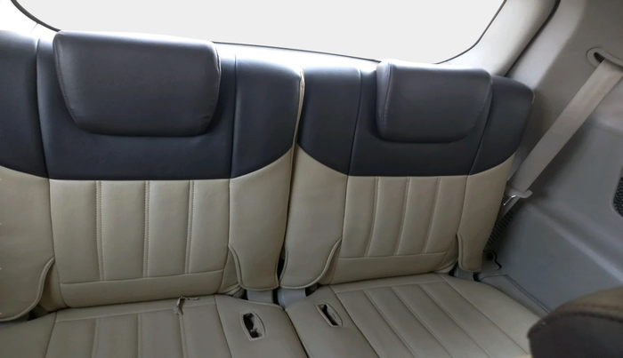 2017 Mahindra XUV500 W6, Diesel, Manual, 76,127 km, interior