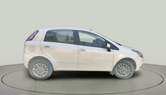 2016 Fiat Grand Punto EMOTION 1.3 90 HP, Diesel, Manual, 1,12,581 km, exterior