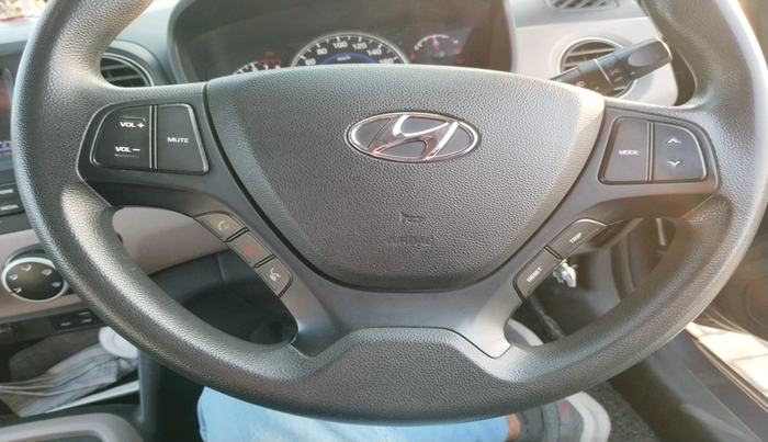 2018 Hyundai Grand i10 SPORTZ 1.2 KAPPA VTVT, Petrol, Manual, 1,08,605 km, interior