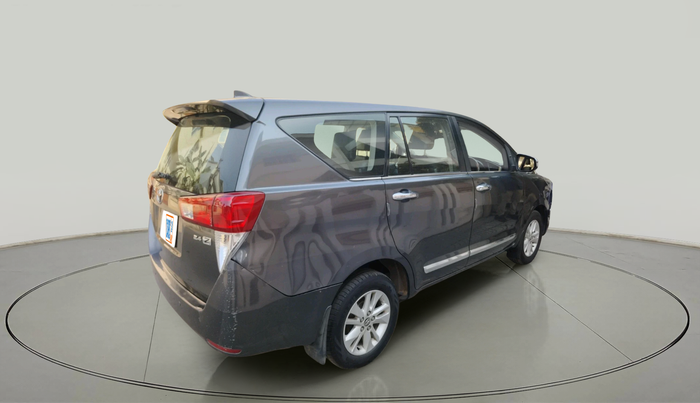 2017 Toyota Innova Crysta 2.4 ZX 7 STR, Diesel, Manual, 1,36,111 km, exterior