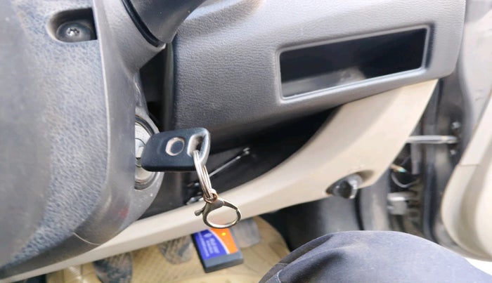 2017 Datsun Go T, Petrol, Manual, 62,517 km, interior