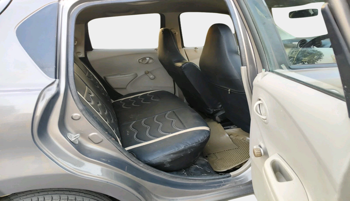 2017 Datsun Go T, Petrol, Manual, 62,517 km, interior