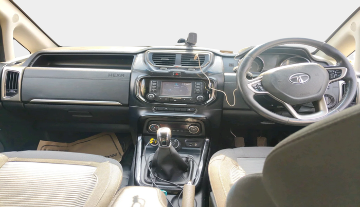 2018 Tata Hexa XM PLUS 4X2 7 STR, Diesel, Manual, 89,681 km, interior