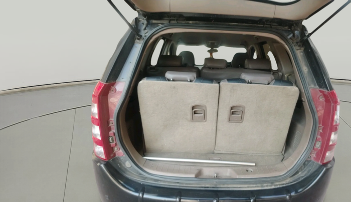 2014 Mahindra XUV500 W8, Diesel, Manual, 95,515 km, exterior