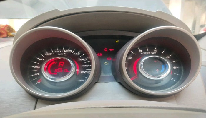 2014 Mahindra XUV500 W8, Diesel, Manual, 95,515 km, interior