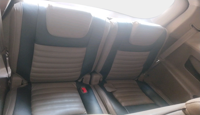 2014 Mahindra XUV500 W8, Diesel, Manual, 95,515 km, interior