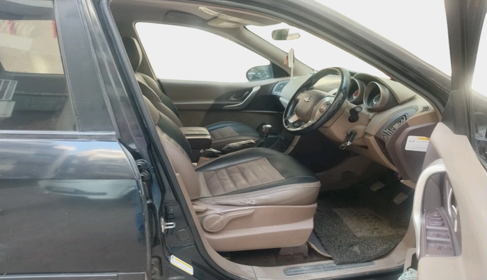2014 Mahindra XUV500 W8, Diesel, Manual, 95,515 km, interior