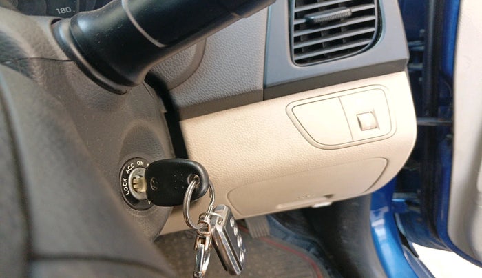 2017 Hyundai Eon ERA +, Petrol, Manual, 25,937 km, interior