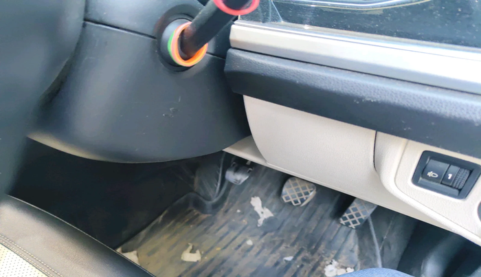 2023 Volkswagen VIRTUS TOPLINE TSI 1.0 MT, Petrol, Manual, 39,188 km, interior