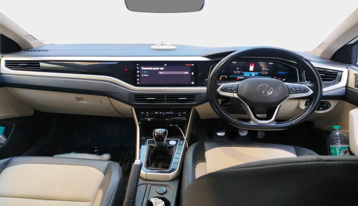 2023 Volkswagen VIRTUS TOPLINE TSI 1.0 MT, Petrol, Manual, 39,188 km, interior
