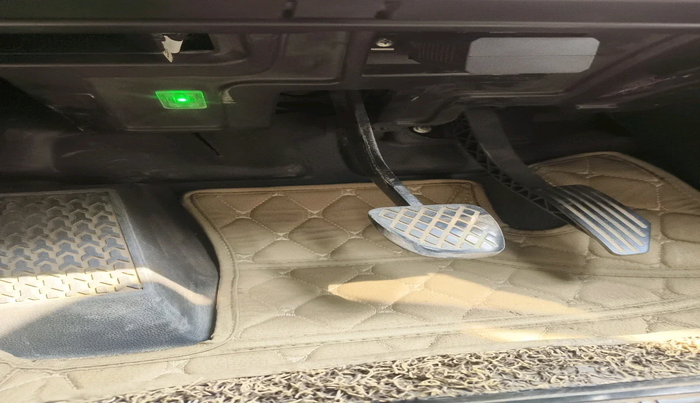 2022 MG GLOSTER SHARP 7 STR 2.0 TWIN TURBO 4WD, Diesel, Automatic, 1,20,410 km, interior