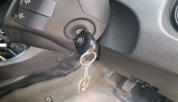 2019 Renault Duster RXS PETROL, Petrol, Manual, 1,21,364 km, interior