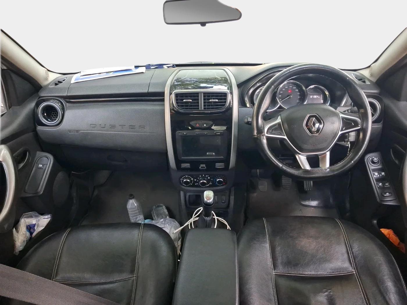 2019 Renault Duster RXS PETROL, Petrol, Manual, 1,21,364 km, interior